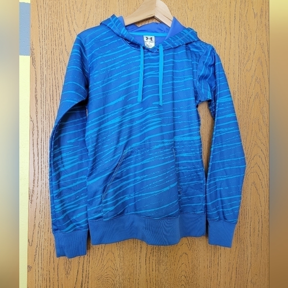 Under Armour blue marble hooded pullover sweatshirt w/ kangaroo pocket XS